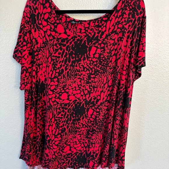 Simply Emma Red Cheetah Print Blouse Size 3X - Picture 3 of 7